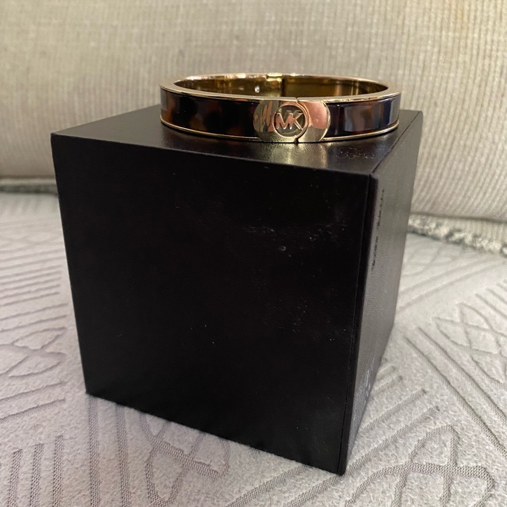 Michael Kors Gold and Black women’s Bracelet